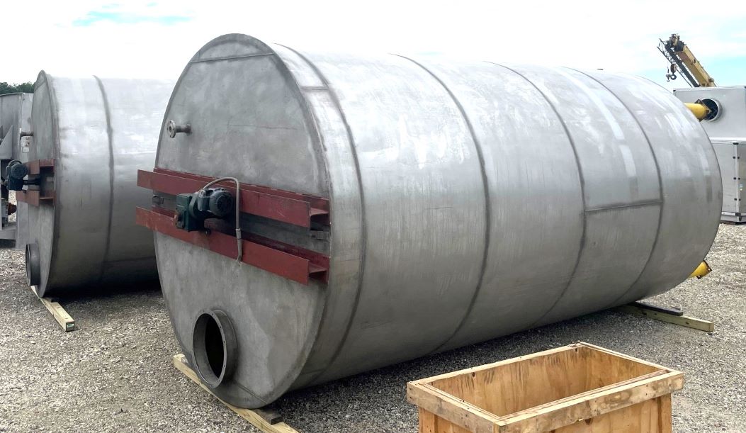 (2) 8000 gallon Stainless Steel Cone Bottom Mix Tanks.  Flat Top. 9' dia.x 17' T/T. Approx 20'6